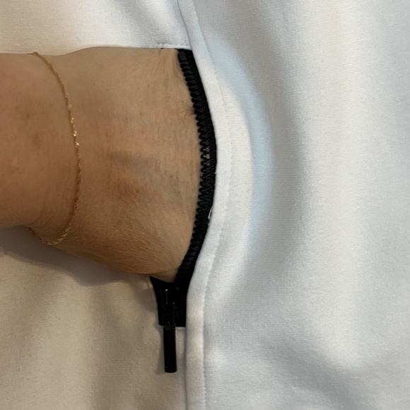 Lane Bryant Womens Jacket Size 16 White Cropped Black Zipper Round Neck Pockets - Picture 7 of 10